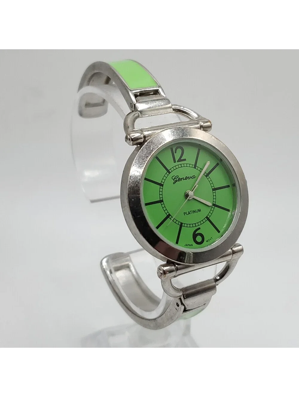 Geneva Platinum Womens Watch 34mm Green Silver Cuff Band New Battery